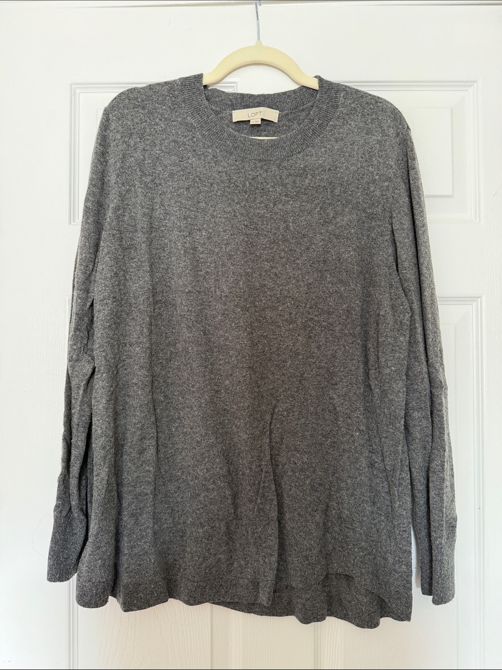 LOFT Men's Heather Gray Crewneck Pullover